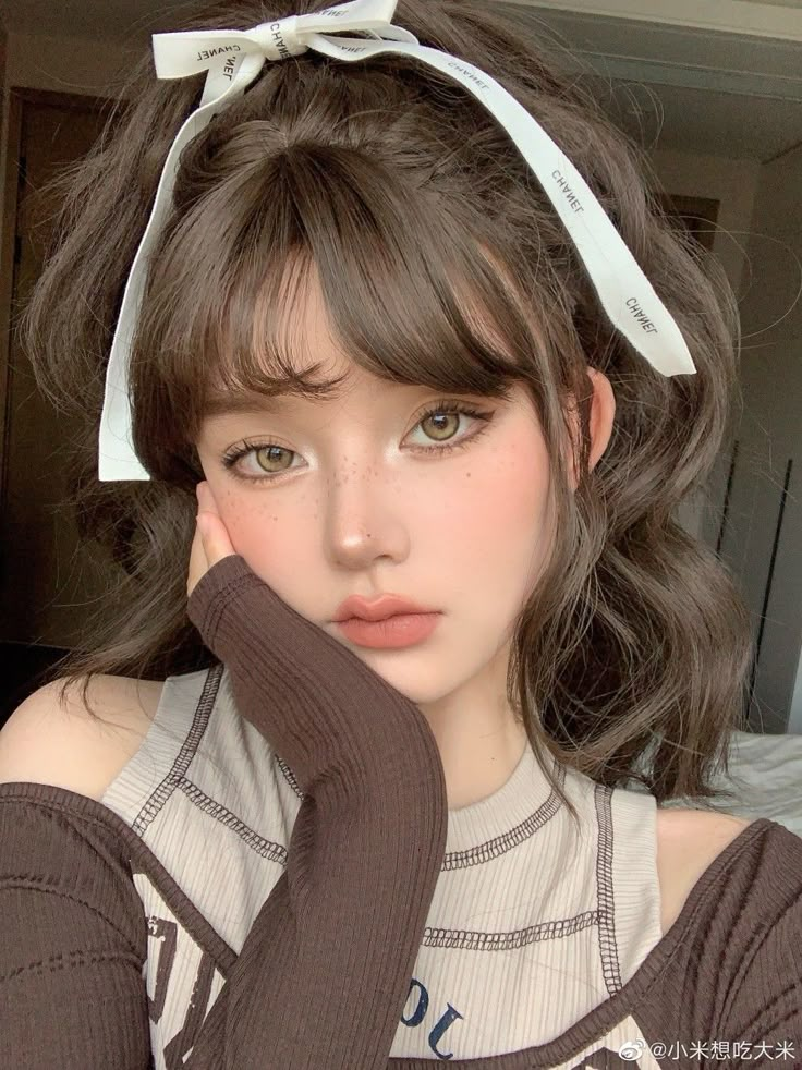 Makeup Ala Korea, Makeup Asia, Makeup Korean, Cute Box Braids Hairstyles, Kawaii Hairstyles, Cute Makeup Looks, Peinados Fáciles Para Cabello Corto, Hair Reference, Asian Makeup