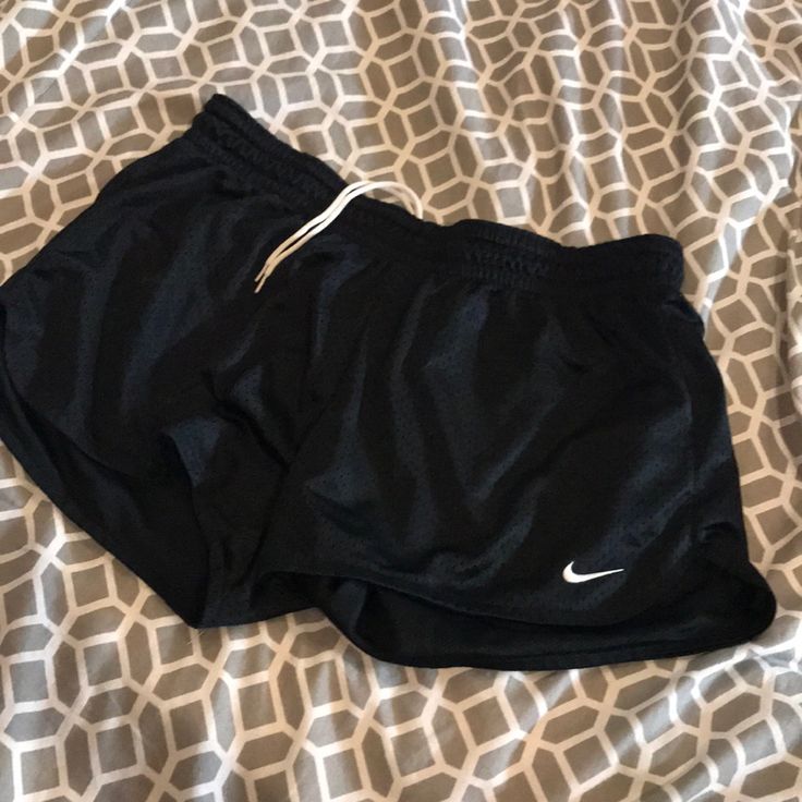 Drawstring Waist Black Drawstring Athletic Shorts, Nike Black Workout Shorts, Sporty Black Athletic Shorts With Drawstring, Black Gym Shorts With Drawstring, Black Athletic Shorts With Drawstring For Sports, Black Drawstring Workout Shorts, Black Workout Shorts With Drawstring, Gym Shorts, Nike Shorts