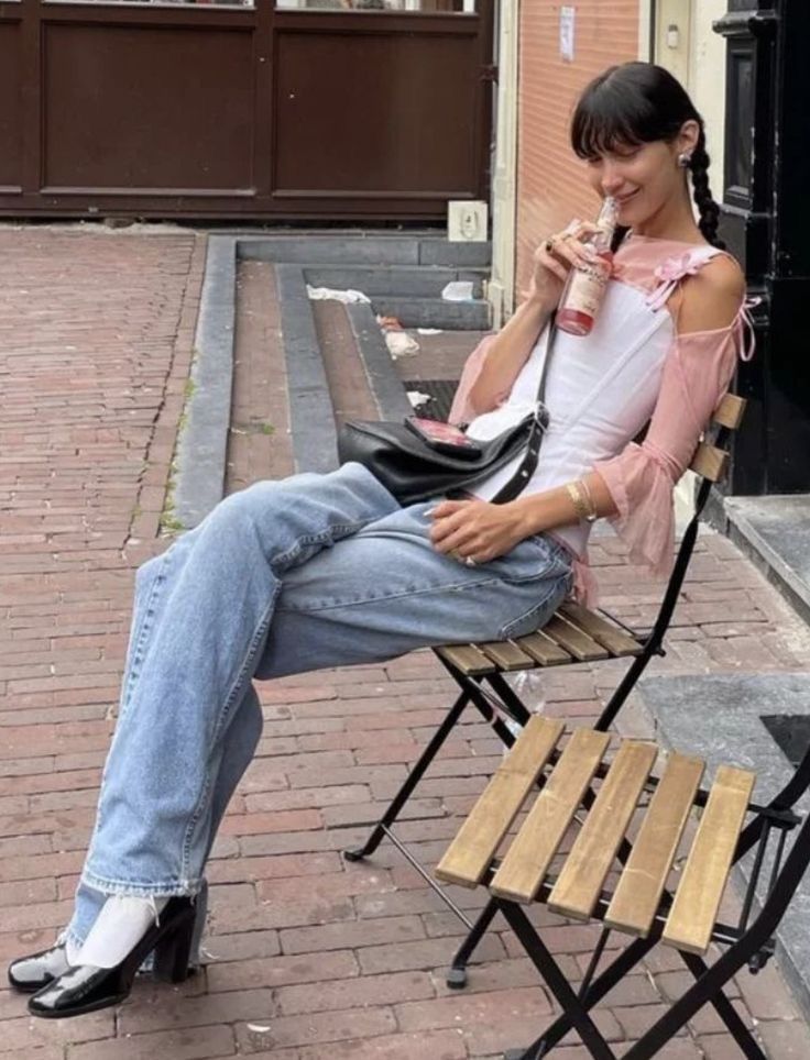 Coquette Street Style, Dark Coquette, Bella Hadid Outfits, Pink Coquette, 여름 스타일, Bella Hadid Style, Tiktok Fashion, Hadid Style, Bella Hadid