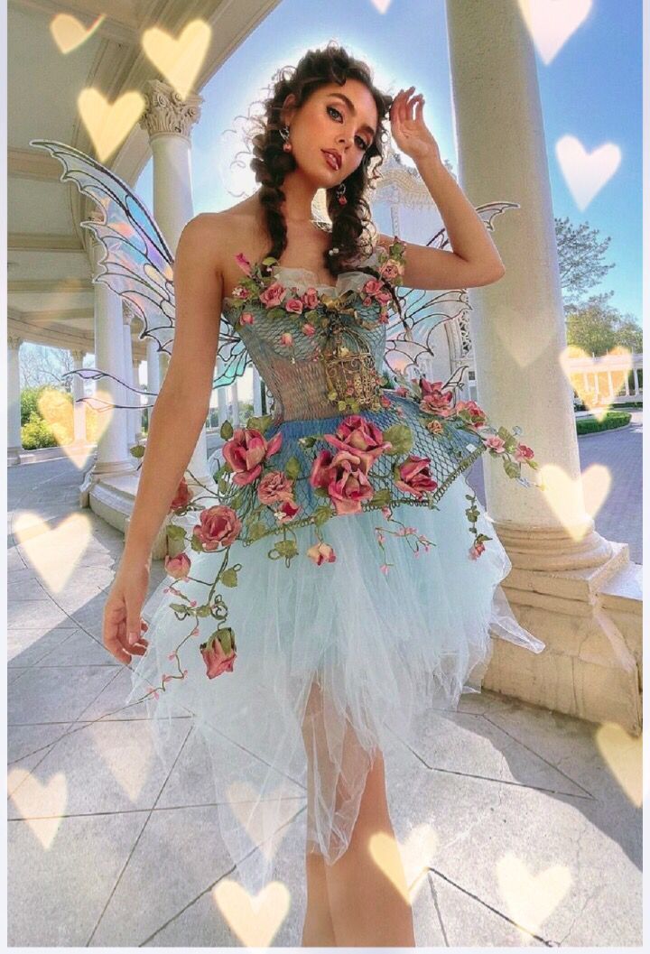 Fairy Costume Ideas For Women, Easy Fairy Costume, Costume Ideas Aesthetic, Fairy Costume Ideas, Chasing Daisies, Woodland Fairy Costume, Fairy Cosplay, Costume Ideas For Women, Fairy Halloween Costumes