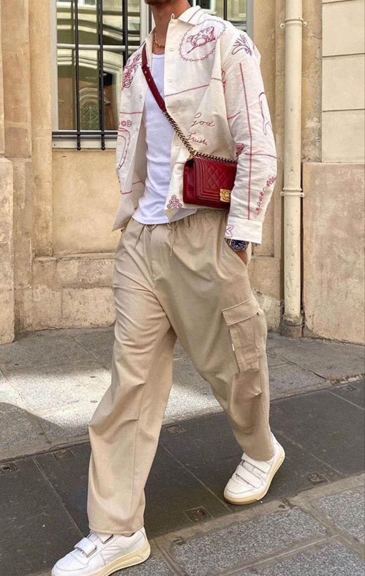 Mens Parisian Style Summer, Beige Outfit Men Street Styles, Mens Ss24 Trends, Fashion Male Outfits, Guys Streetwear, Summer Streetwear Men, Spiritual Fashion, Classy Outfits Men, Street Style Outfits Men