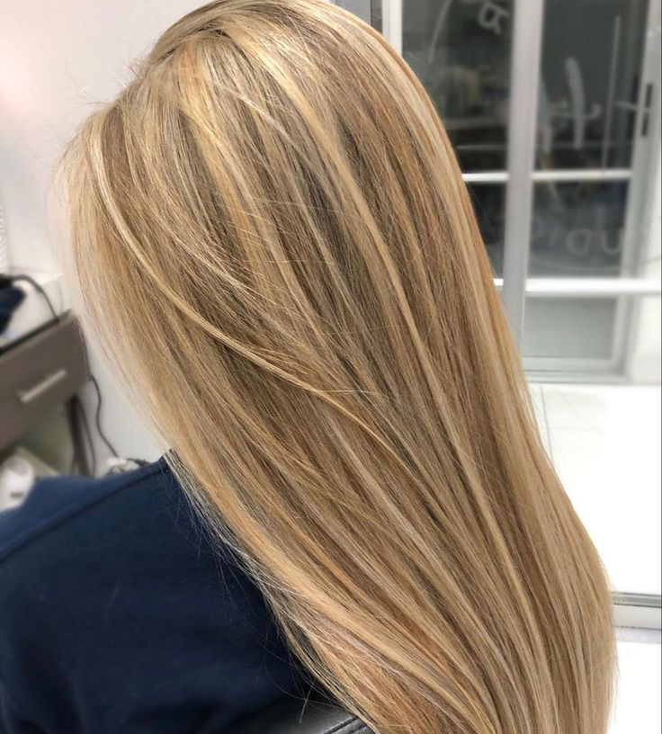 #hair #blondehairstyles #pretty #healthy Dirty Blonde Hair With Highlights, Layers Tutorial, Butterfly Bob, Warm Blonde Hair, Blonde Hair Goals, Perfect Blonde Hair, Rambut Brunette, Blonde Highlights On Dark Hair, Summer Blonde Hair