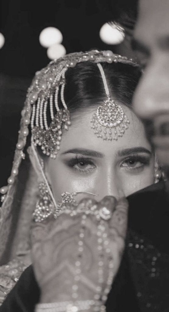 Bride Groom Photoshoot, Muslim Wedding Photography, Indian Wedding Poses, Bride Photos Poses, Groom Photoshoot, Be Content, Wedding Portrait Poses, Bridal Photography Poses, Wedding Photoshoot Props