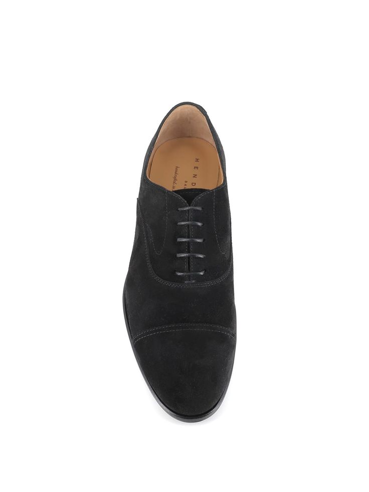 Black suede classic Oxford from Henderson Baracco, feauturing by an almond toe. Leather sole. Lined interior. Heel: 2,5 cmComposition: Suede Formal Suede Oxfords With Rubber Heel Cap, Formal Cap Toe Oxfords With Suede Lining, Fitted Suede Leather Shoes For Semi-formal Occasions, Semi-formal Fitted Suede Leather Shoes, Suede Oxfords For Workwear, Fitted Suede Oxfords For Work, Formal Fitted Suede Oxfords, Fitted Suede Leather Shoes For Business, Semi-formal Suede Dress Shoes With Almond Toe