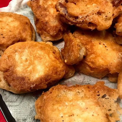 some fried food sitting on top of a paper towel