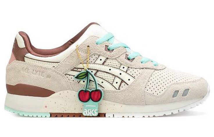 Welcome to the Sweet Shop! We've got a special treat for you today - the Asics Nice Kicks x Gel-Lyte 3 Nice Cream shoes. These kicks are inspired by classic ice cream parlors, and they're sure to give your summer style a boost. The upper is made of perforated ivory-hued leather, with tonal shaggy suede overlays and leather side stripes. The aqua laces and pink leather heel insert add a pop of color, while the EVA midsole provides cushioning and support. The tri-tone rubber outsole completes the Asics Gel Lyte Iii, Ice Cream Day, Ice Cream Theme, Gel Lyte Iii, Vintage Ice Cream, Asics Gel Lyte, Gel Lyte, Nice Cream, Classic Desserts