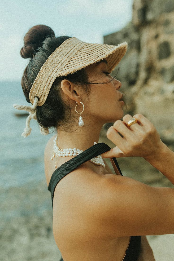 not your grandmother's beach hat. rope detailing final sale Straw Visor Hat, Straw Visor Outfit, Beach Hat Outfit, Sunhat Outfit, Beach Hats Outfit, Visor Outfit, Straw Hats Outfit, Vacation Hat, Straw Visor