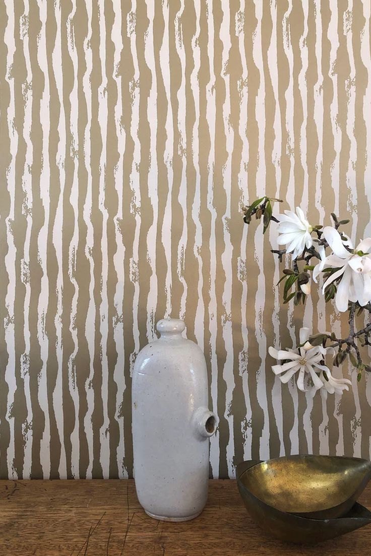 Birch & Gold Wallpaper Design Erica Tanov, Exclusive Wallpaper, Fern Wallpaper, Textile Pattern, Luxury Wallpaper, Gold Wallpaper, Blush And Gold, Modern Interiors, Gold Pattern