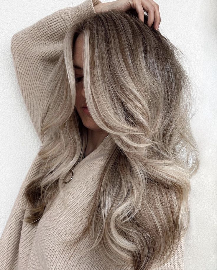 Balayage For Ash Blonde Hair, Ash Blonde Color Chart, Light Blonde With Brown Lowlights, Blonde Hair Brown Balayage, Blonde Melt Hair, Walnut Blonde Hair, Cool Blonde Pale Skin, Ash Blonde Smudge Root, Blonde Rooty Balayage