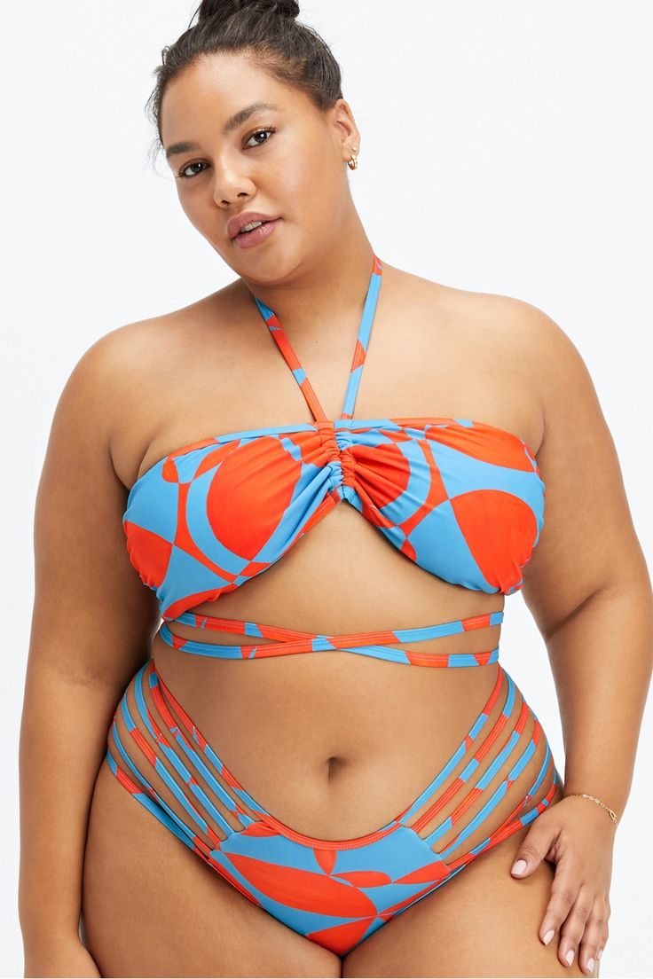 Wrap-Around Bandeau Bikini Top Fabletics Floral Geo female Activewear >> Womens >> Swim >> Tops plus Swim 4-Way Stretch/Adjustable/Removable Bra Cups/Strappy/UPF Protection Partially recycled & chlorine-resistant Baithing Suits, Plus Size Vacation, Female Activewear, Plus Swim, Body Features, Feminine Women, Diva Fashion, Hollywood Celebrities, New Perspective