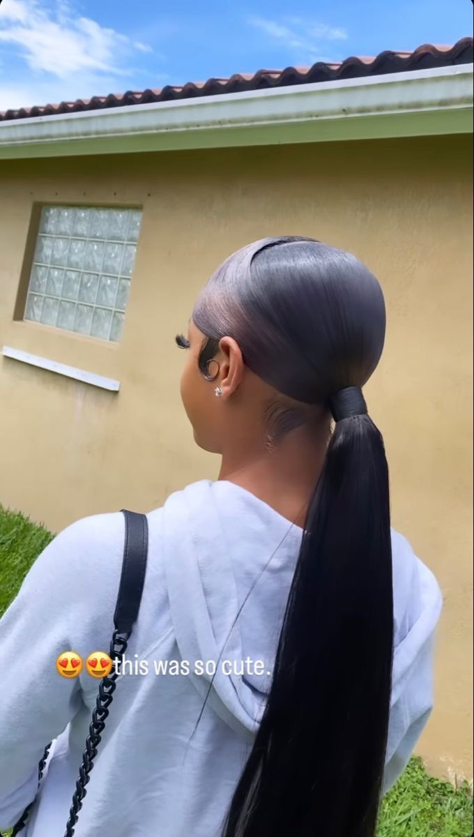 Low Weave Ponytail, Swoop Ponytail, Cute Natural Hairstyles, Weave Ponytail Hairstyles, Sleek Ponytail Hairstyles, Cute Ponytails, Black Ponytail Hairstyles, Quick Weave Hairstyles, Dyed Hair Inspiration