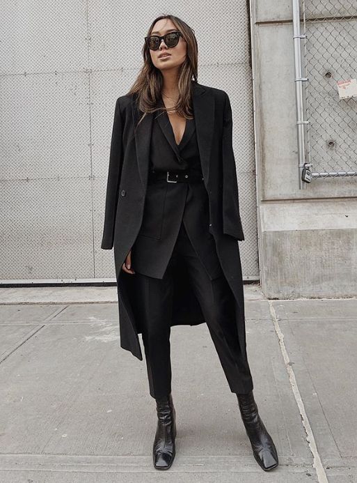 Blazer With Belt Outfit, Black Blazer Business Casual, Belted Blazer Outfit, Black Work Outfit, Vinter Mode Outfits, Blazer With Belt, All Black Looks, Belted Blazer, Winter Outfits For Work