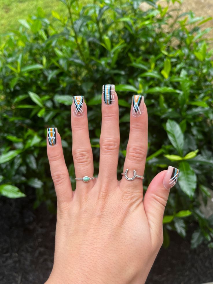 Bright Western Nails, Easy Western Nails, Western Nails Short, Red Western Nails, Black Western Nails, Western Nail Art Turquoise, Nail Ideas Punchy, White And Turquoise Nails Western, Turquoise Nails Western