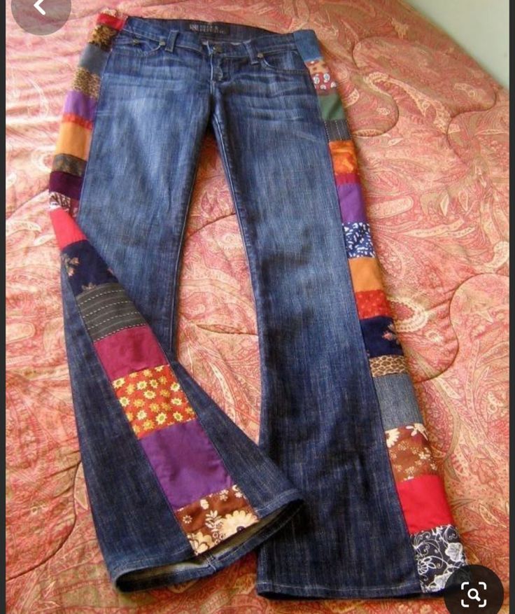 Ropa Upcycling, Estilo Hippy, Mode Hippie, Estilo Hippie, Hippie Pants, Patchwork Jeans, Upcycled Fashion, Hippie Outfits, Refashion Clothes