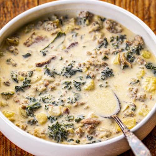 Zuppa Toscana Soup {Olive Garden Copycat} - I Am Homesteader Crockpot Zuppa Toscana, Instant Pot Zuppa Toscana, Zuppa Toscana Soup Olive Garden, Simply Happy Foodie, Sausage Potato Soup, Sausage Potato, Zuppa Toscana Soup, Tuscan Soup, Toscana Soup