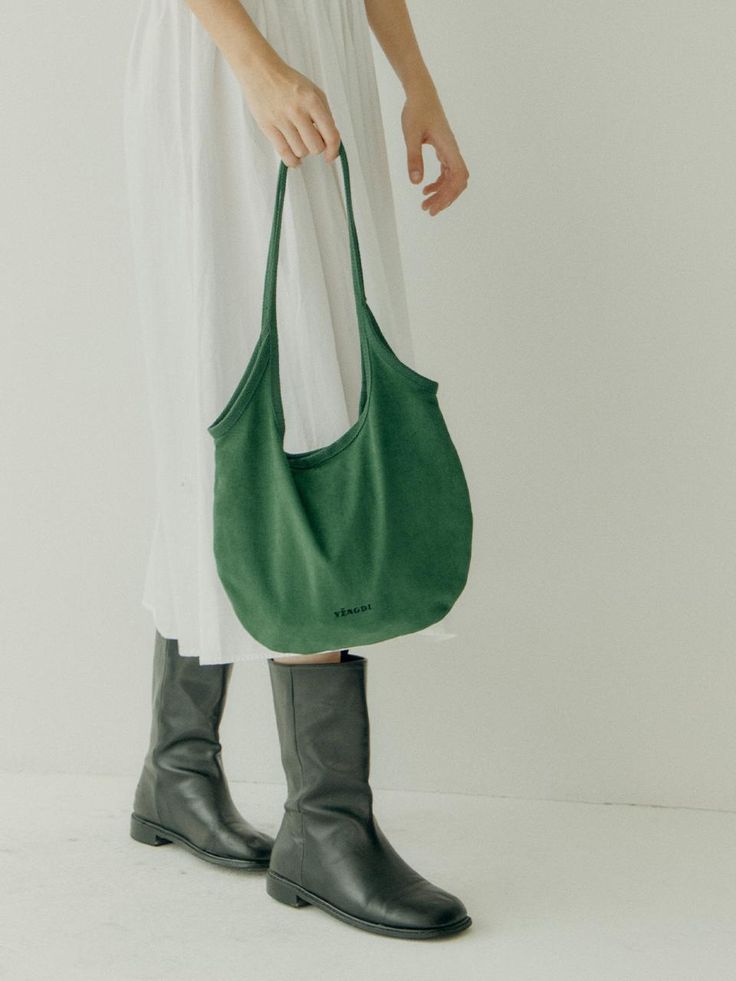 Composition : CottonColor : GreenCountry of Origin : Republic of Korea Green Satchel Canvas Bag For Everyday, Green Spring Hobo Bag For Daily Use, Spring Green Hobo Bag For Daily Use, Green Hobo Bag For Daily Use In Spring, Casual Green Hobo Shoulder Bag, Spring Green Canvas Shoulder Bag, Green Canvas Shoulder Bag For Spring, Green Cotton Satchel Shoulder Bag, Green Bucket Bag For Everyday Spring Use