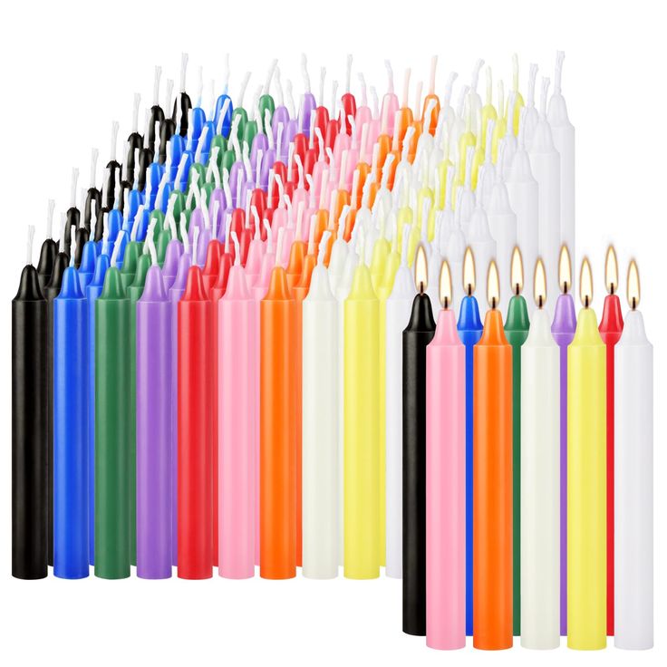 many different colored pens are lined up together