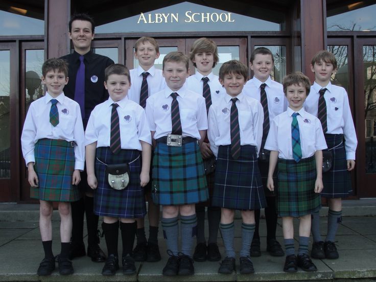 Boys school in Scotland -- kilts Scottish School Uniform Ideas, Outfits Scotland, Scottish School Uniform, Smart School Boy Nine, Kids School Uniforms, Countryside Lifestyle, Boys Kilt, Annual Campaign, Boys Wearing Skirts