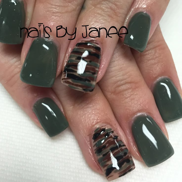 Camo Dip Nails, Camoflauge Nail Designs, Hunting Nails Designs, Camo Green Nails, Hunting Nail Designs, Blue Camo Nails, Camoflauge Nails, Hunting Nails, Camo Nail Designs