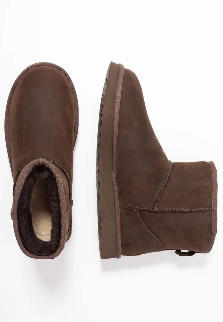 wren beaumont. Brown Uggs, Dr Shoes, Cinnamon Girl, Moon Boot, Ugg Classic Mini, Winter Vibes, Brown Shoes, Shoe Fits, Ugg Classic