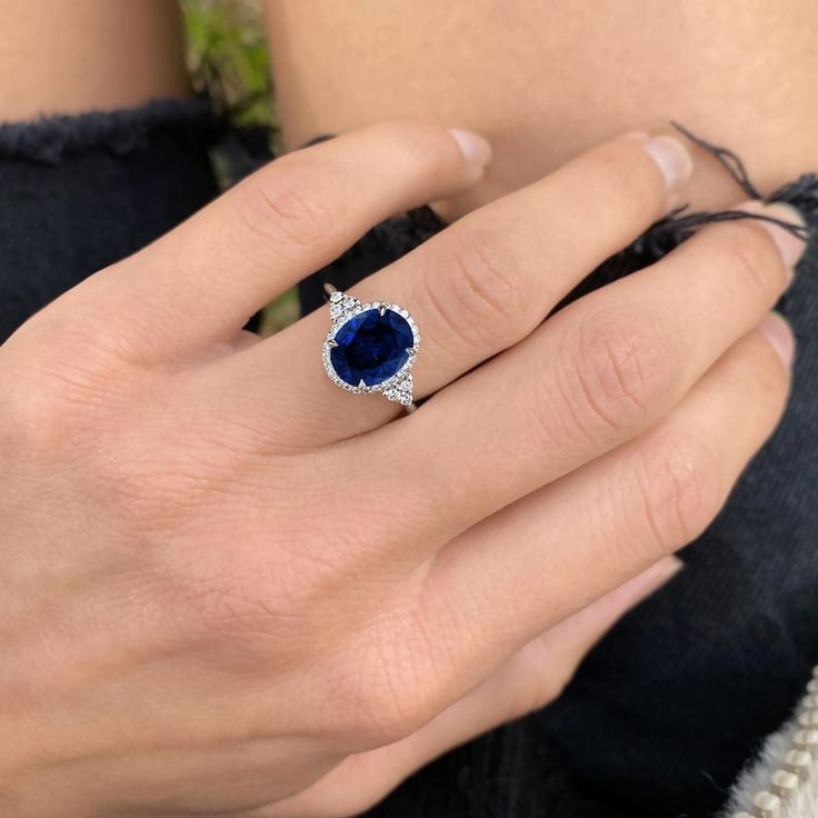 5.50ct Carat Oval Cut Blue Sapphire Engagement Ring 14k White Gold Platinum Natural Royal Blue Sapphire Ring Handmade Anniversary Ring - Etsy Thailand Blue Sapphire Engagement Ring Halo, Royal Blue Sapphire Ring, Sapphire Engagement Ring Halo, Oval Sapphire Engagement Ring, Blue Sapphire Diamond Ring, Oval Sapphire Ring, Blue Sapphire Engagement Ring, Gold Sapphire Ring, Future Engagement Rings