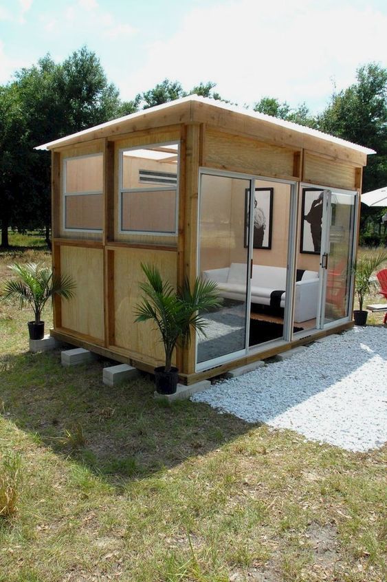 Shed Remodel, Backyard Studio Shed, Design Decor Ideas, Shed Office, Diy Storage Shed, Modern Shed, Studio Shed, Backyard Studio, Shed Kits