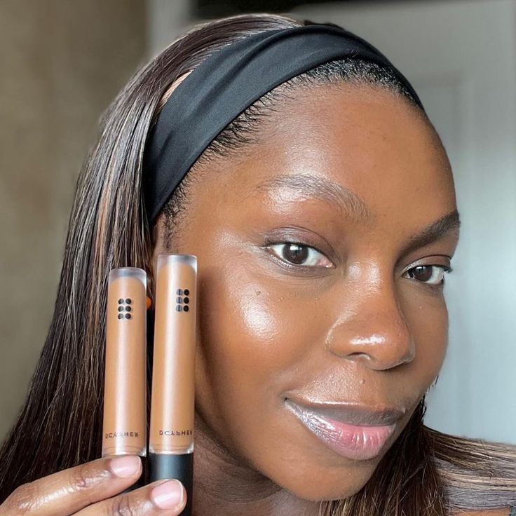 Sandra wears My Custom Concealer in both her skin tone match and brightening shade and My Custom Foundation in a Medium Coverage with a Radiant Finish ✨⁠
⁠
#dcypherbeauty #dcypherme #mixedtomeasure 00's Makeup, How To Apply Concealer, Eyeshadow Primer, Perfect Skin, The Skin, Dark Circles, Natural Skin, Skin Tone, Makeup Yourself