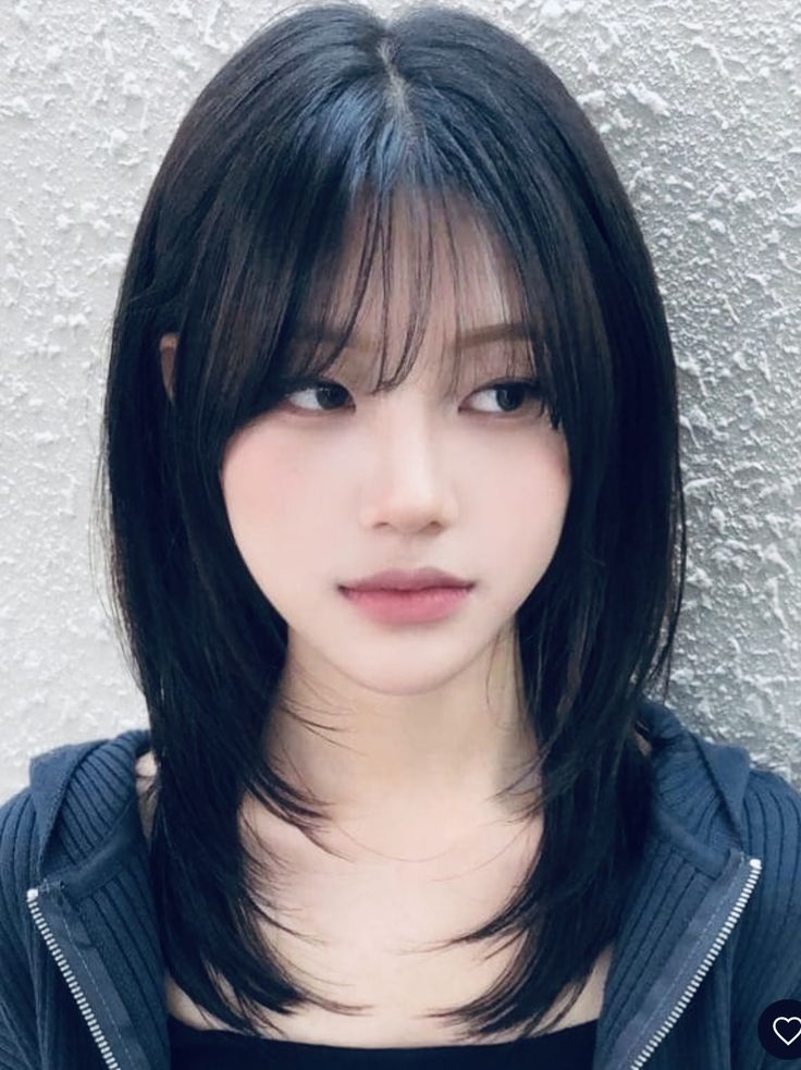 Japanese Haircut, Chubby Face Haircuts, Korean Short Hair, Hair Style Korea, Hair Inspiration Long, Hair Inspiration Short, Hairstyles For Layered Hair, Japanese Hairstyle, Haircuts For Medium Hair