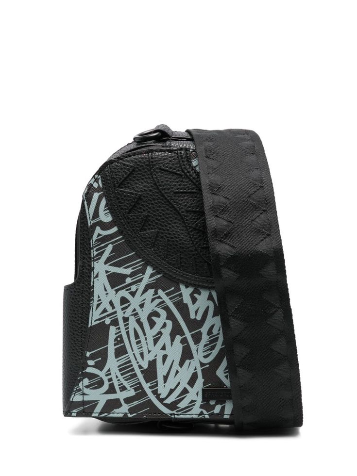 black/blue textured finish graffiti print adjustable detachable shoulder strap top zip fastening patch detail tonal logo plaque main compartment internal logo patch contrast lining Dress With Jean Jacket, Baby Boy Accessories, Gucci Kids, Dolce And Gabbana Kids, Graffiti Prints, Fit Ideas, Kids Jordans, Boys Accessories, Strap Top