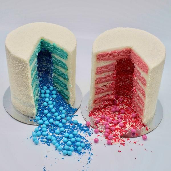 two cakes with red, white and blue frosting