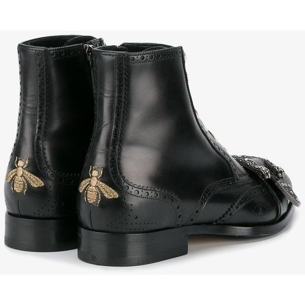 Gucci Gucci Queercore Brogue Boots ($1,490) ❤ liked on Polyvore featuring men's fashion, men's shoes, men's boots, black side zip boots, black leather shoes, buckle boots, embroidered boots and black leather boots Black Brogue Boots, Chelsea Boots Men Outfit, Black Boots Men, Gucci Boots, Brogue Boots, Embroidered Boots, Genuine Leather Boots, Leather Brogues, Chelsea Boots Men