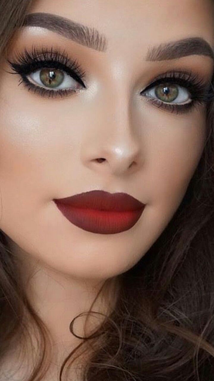 Machiaj Smokey Eyes, Lip Sticks, Smokey Eye Makeup Look, Natural Smokey Eye, Makeup 2018, Blue Eyes Pop, Smokey Eye Makeup Tutorial, Brown Eye, Russian Woman