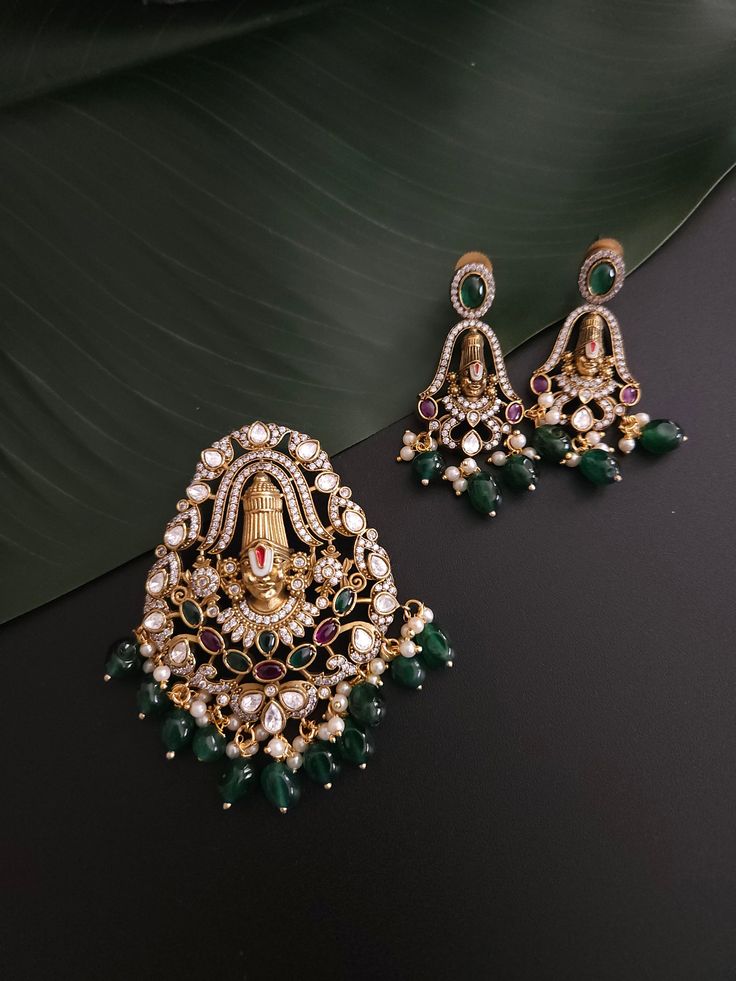 Victorian TwoTone Uncut Polki Kundan Long Raani haar Set With Earrings Inspired Bridal Jewelry Set Elegant and delicate Indian Necklace With Gold Plating. Indian Bridal Kundan set One Gram Jewelry Choker Set. Very Gorgeous and pretty, fine Kundan choker necklace with matching earrings gold and Two Tone Plating Adjustable length with help of dori (cord) These Necklace has very fine kundan, pearls Beautiful Top Quality, Indian Jewelry Set, Necklace Kundan Jewelry Set, Looks Beautiful For All Occas Kundan Choker Necklace, Polki Choker, Kundan Jewellery Set, Kundan Jewelry, Kundan Choker, Bridal Jewelry Set, Indian Necklace, Indian Jewelry Sets, Choker Necklace Set