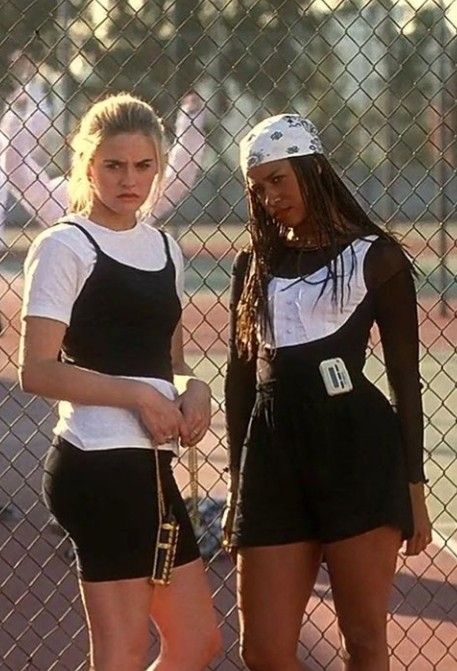 Pe Class Outfit, Cher And Dionne, Black 90s Fashion, Cher Outfits, Clueless Cher, Cher Clueless, Pe Class, Clueless Fashion, Cher Horowitz