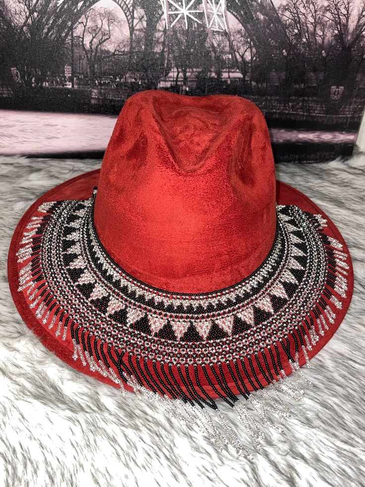 Beautiful handmade toquillas, handmade by Mexican artisans, you have an old and lifeless hat give it a new and modern touch with a beautiful toquilla artesanal.NO INCLUDES HAT. Adjustable Fringe Hat With Curved Brim, Artisan Wide Brim Winter Fedora, Red Brimmed Festival Costume Hat, Red Brimmed Festival Costume Hats And Headpieces, Red Brimmed Costume Hat For Festival, Red Brimmed Costume Hats And Headpieces For Festivals, Red Vintage Hat For Vacation, Vintage Red Hat For Vacation, Traditional Handmade Wide Brim Fedora