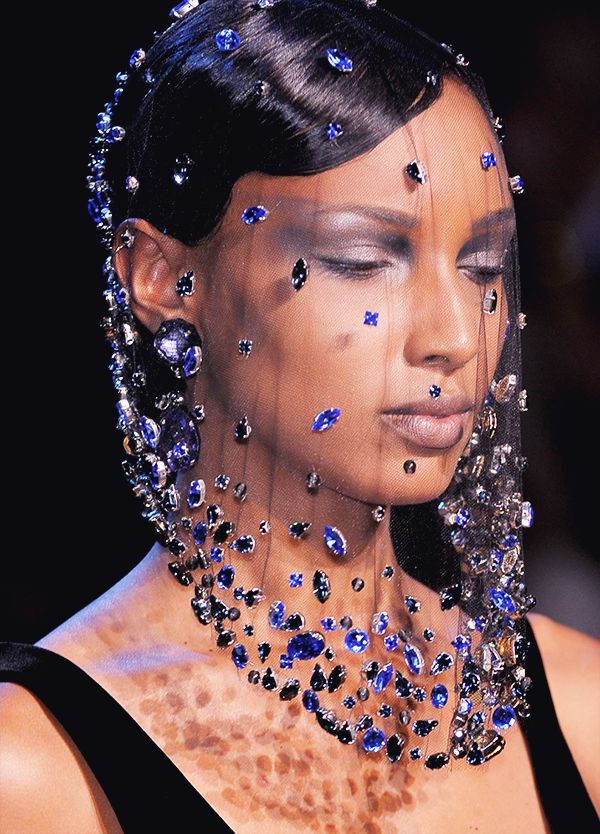 Armani Privé HC F/W 2012.13 Jasmine Tookes, Armani Prive, Steam Punk, Fashion Mode, Costume Design, A Black, Runway Fashion, Headpiece, Veil