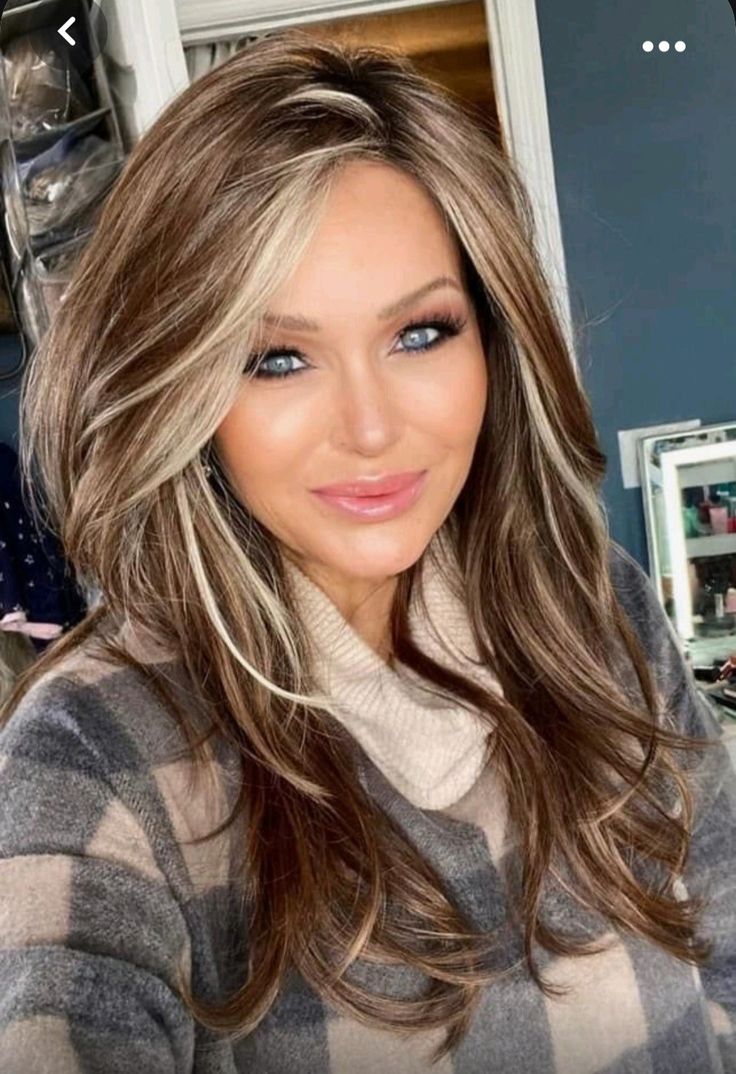 Fall Blonde Hair, Beach Hairstyles For Long Hair, Brown Hair With Blonde Highlights, Caramel Highlights, Long Hair Color, Hair Color Ideas For Brunettes, Summer Hair Color For Brunettes, Beach Hairstyles, Hair Color Highlights