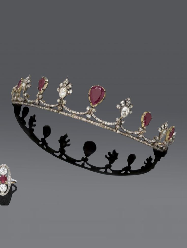 A BELLE EPOQUE RUBY AND DIAMOND TIARA, CIRCA 1900. Victorian Tiara, Antique Tiara, Ruby Tiara, Vintage Tiara, Tiaras Jewellery, Gold Tiara, Diamond Tiara, Jewellery Sketches, Unusual Jewelry