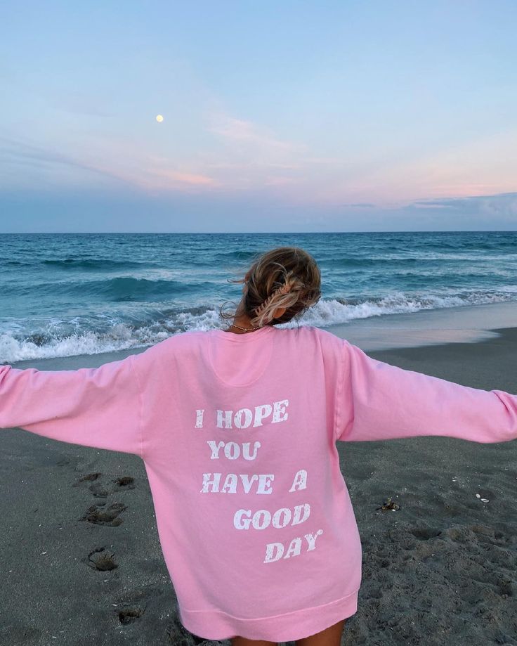 Beach Sweatshirt, Gonna Be Alright, Aesthetic Hoodie, Good Things Take Time, Aesthetic Y2k, Have A Good Day, Instagrammer, Beach Vibe, Beach Girl