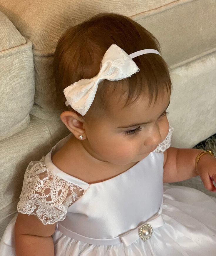 Baptism Headband, Headband Vintage, Kid Outfits, Toddler Headband, Girls Dresses Sewing, Flower Girl Headbands, Vintage Baby Girl, Baby Bow Headband