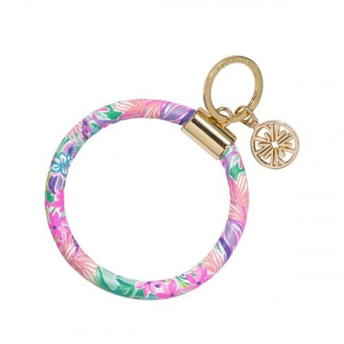 Lilly Pulitzer It was All a Dream Round Keychain Lilly Pulitzer Patterns, Preppy School Supplies, It Was All A Dream, Round Keychain, Round Bracelet, Bracelet Keychain, Evening Makeup, Cute Car Accessories, Loom Bracelets