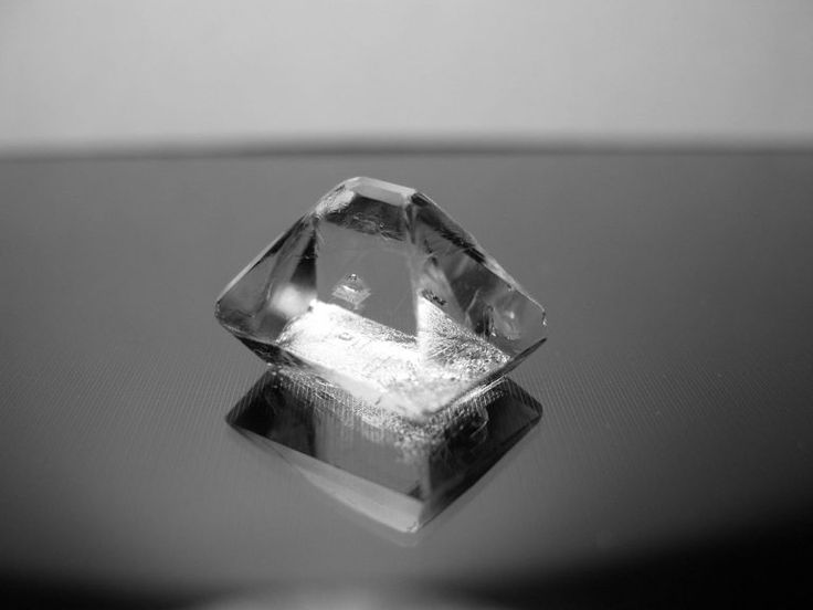 an image of a diamond with the word,'album'in front of it