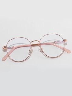 Goggles Frame For Women, Pretty Glasses For Women, Gogals For Women Fashion Styles, Spex Frames For Girls, Spex Frames Women, Chashma Frame Girl, Chasma Frame For Women, Kawaii Glasses Frames, Cute Glasses Frames For Women