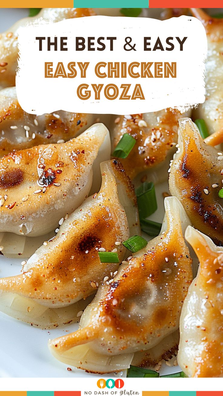 Easy Chicken Gyoza Ground Chicken Dumplings, Gyoza Recipe Chicken, Easy Gyoza Recipe, Chicken Gyoza Recipe, Gyoza Wrapper Recipe, Chicken Pot Stickers Recipe, Recipe With Ground Chicken, Gyoza Wrappers, Pork Gyoza