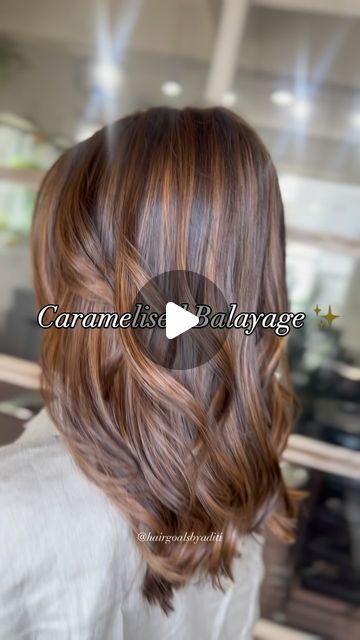 Aditi Dongre on Instagram: "Chocolate brown with ribbons of gold 😍✨

Technique:#babylightsandbalayage #dimentionalcolor 
Tone: #caramel #chocolatebrownhair 

#caramelhair #balayaged #balayageandpainted #trendinghair #trendinghaircolor #haircolourtrends #bestofbalayage #haircolorideas #haircolouring #indianhair #brownhaircolor #mastersofbalayage 

Hair colour , balayage , Indian hair , No bleach , Hair inspiration" Caramel Balayage On Indian Hair, Indian Hair Balayage, Balayage Indian, Haircolor 2024 Women, Hair Balayage Caramel, Chocolate Balayage Hair, Chocolate Caramel Balayage, Balayage Chocolate, Chocolate Balayage