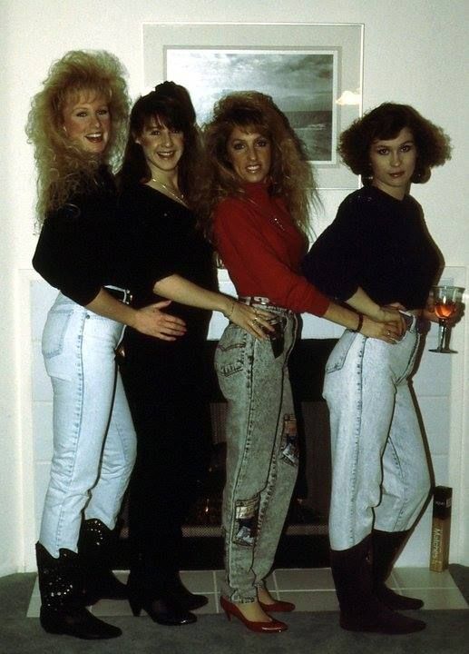 80s Style Outfits, 80’s Hair, 1980s Outfits, 80s Inspired Outfits, 1980s Fashion Women, 80s Fashion Outfits, 1980’s Fashion, 80s Photos, 80’s Fashion