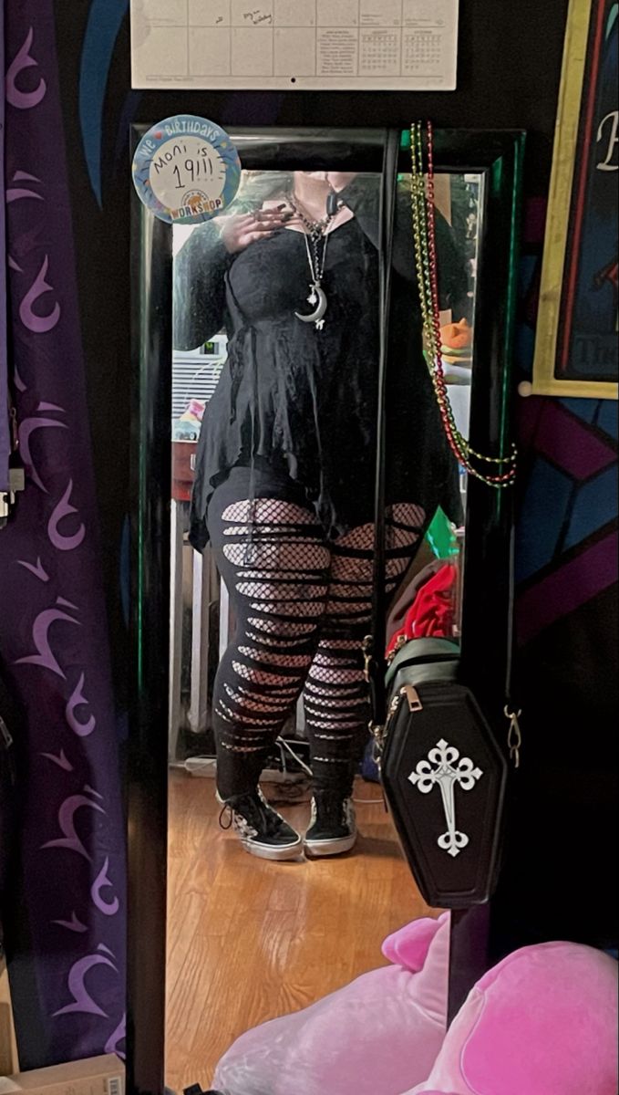 Rock Outfits Plus Size, Plus Size Scene Outfits, Thick Goth Plus Size, Gothic Plus Size Fashion, Plus Size Emo Fashion, Plus Size Character Inspiration, Fat Alternative Fashion, Alt Birthday Outfits, Plus Sized Alternative