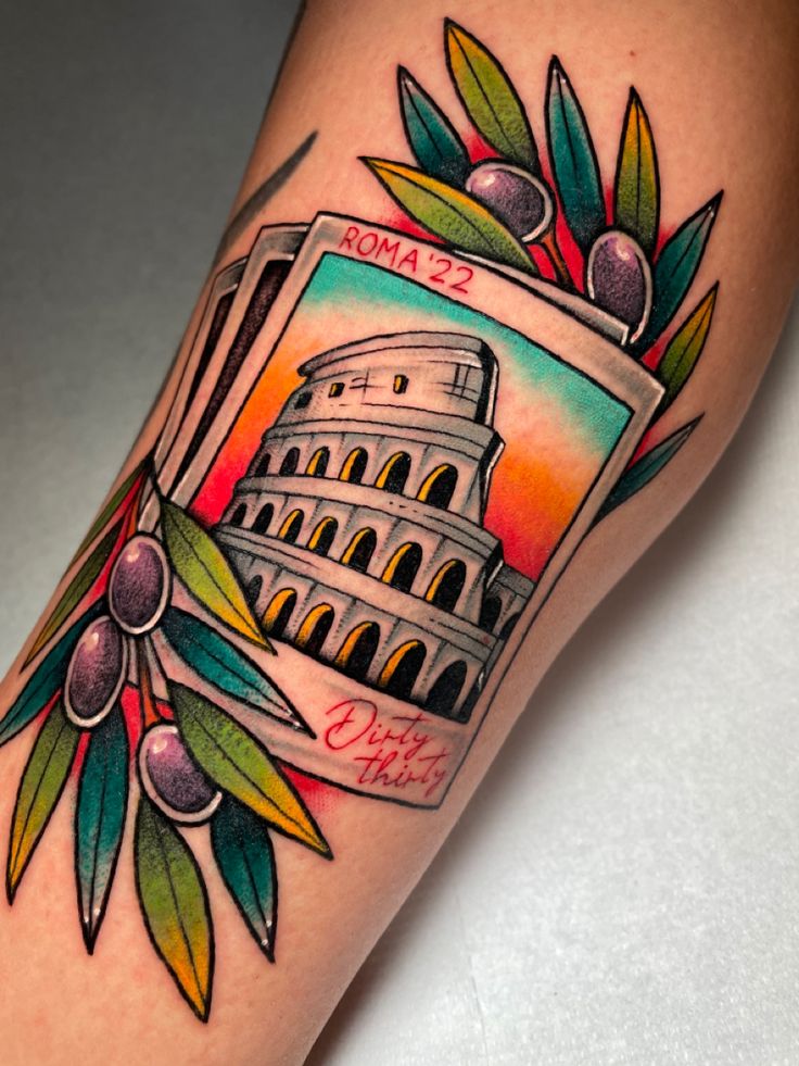 Tatuaggio a colori con Polaroid,Colosseo e rami di olivo Colosseum Tattoo, Polaroid Tattoo, Rome Tattoo, Filler Tattoo, Travel Tattoos, Traditional Tattoo Sleeve, Wrist Tattoos For Guys, Tattoo Traditional, Tattoo Sleeve