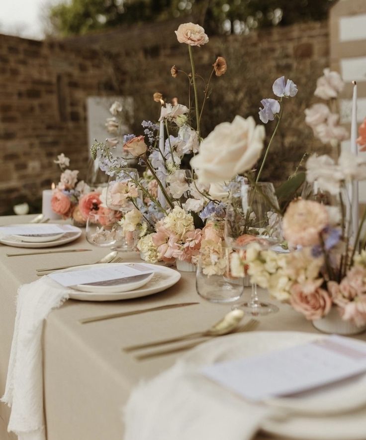 Wedding Table Scape, Cheesecloth Napkins, Blue Doors, Peach Wedding Flowers, Table Arrangements Wedding, Gold Cutlery, Mediterranean Blue, Wedding Table Flowers, Decor Themes