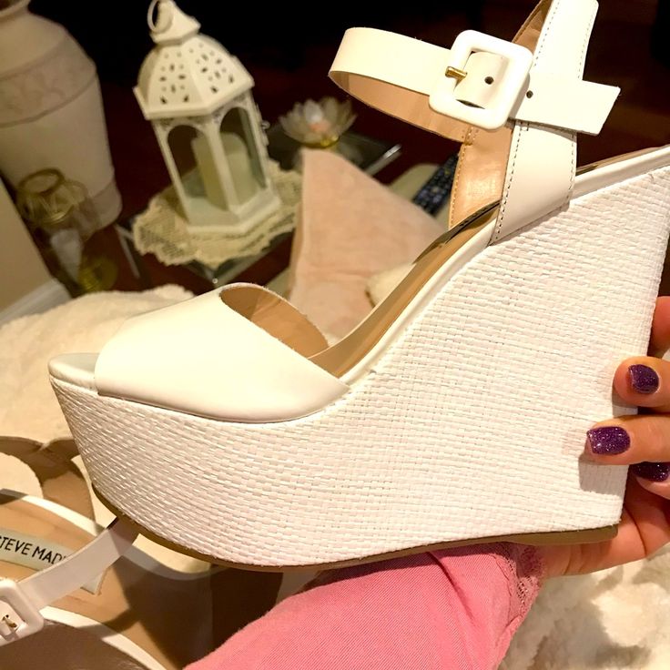 Super Cute Steve Madden White Sandals Size 7.5. Very Comfortable. Day Out Wedge Sandals With Platform And Block Heel, White Wedge Sandals With Buckle Closure And Open Heel, White Open Heel Wedge Sandals With Buckle Closure, Chic Medium Width Open Toe Wedge Sandals, Chic Wedge Sandals With Buckle Closure And Round Toe, Chic Wedge Sandals With Ankle Strap And Cushioned Footbed, Chic White Wedge Sandals With Buckle Closure, White Leather Wedge Sandals For Party, Chic White Sandals With Buckle Closure